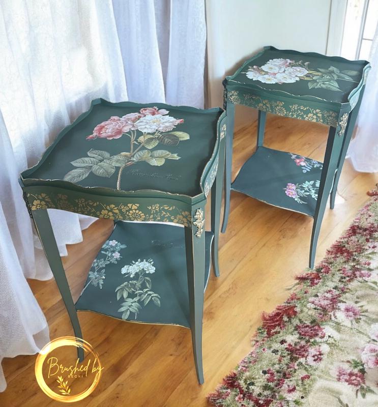Vintage Green End Tables, Antique Square Side Tables, Nightstands with minimal floral accents, recessed scalloped design square top tables