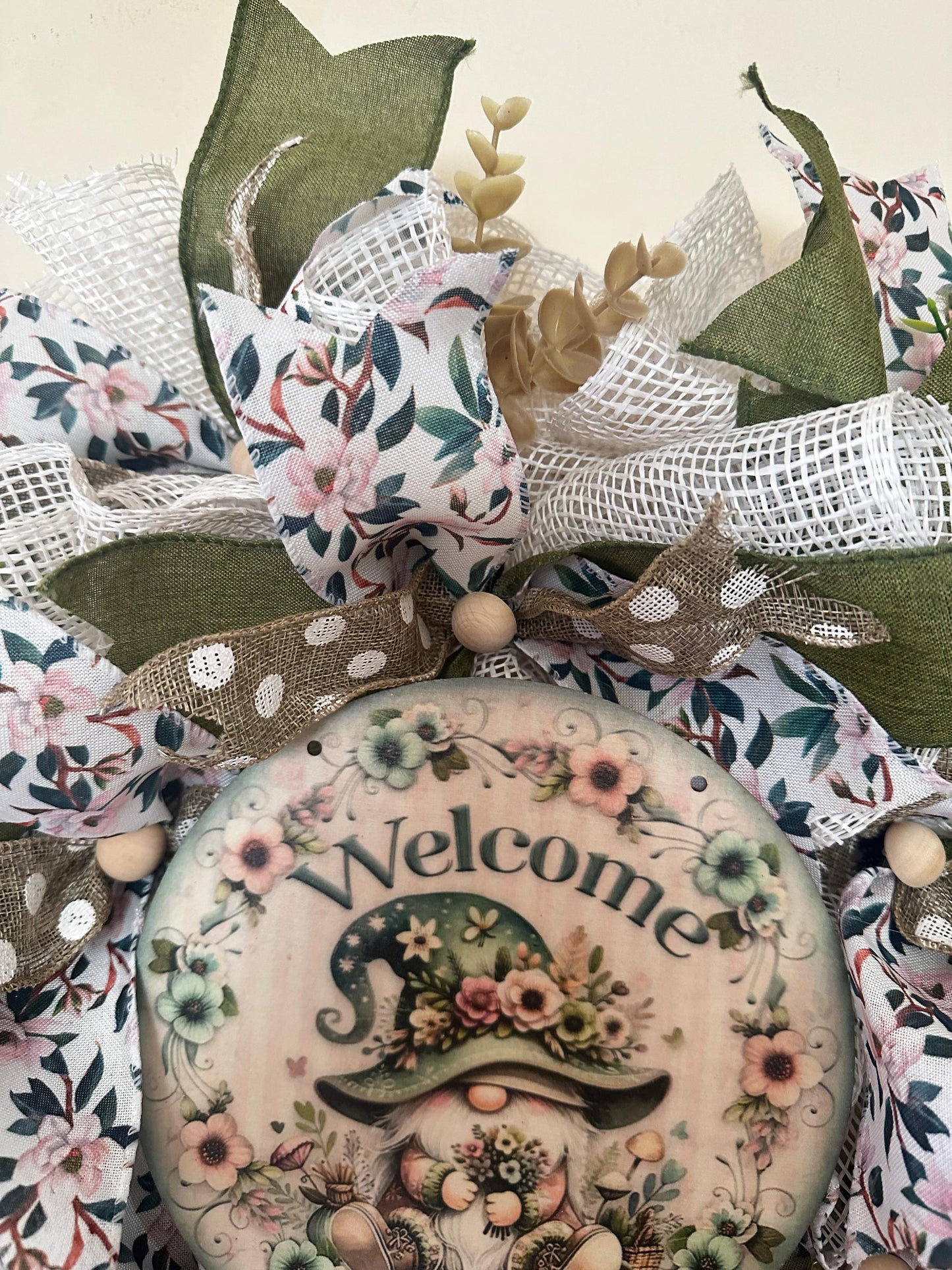 Gnome Wreath for Front Door, Spring and Summer Wreath, Green and White floral deco mesh wreath with greenery, gift for her,  welcome wreath